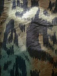 Image 2 of SYRA blouse,  green leopard 