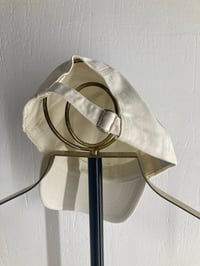 Image 3 of HANDSHAKE HAT BEIGE