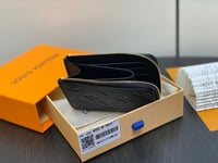 Image 6 of LV Coin Wallet