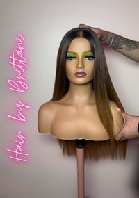 Image 1 of * Synthetic * Ombré  5x5 GLUELESS MIDDLE PART UNIT 20”