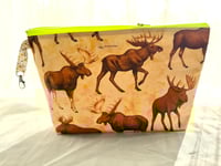 Moose 🫎 Med Zipper bag