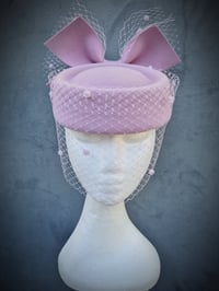 Image 4 of 'Winnie' in Light pink