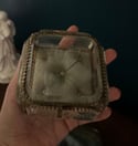 Boite à bijoux reliquaire, laiton et verre biseauté, d’époque Napoléon III