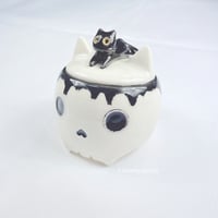 Image 2 of Glow In Dark Kitten Skull Mini Jewelry Box white gold version