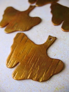 Image of Ginkgo Leaf in Golden Peridot Pendant