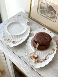 Image 1 of Sous-tasse de déjeuner ancienne