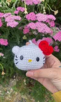 Image 1 of hello kitty head