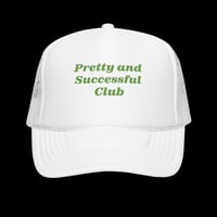 PRETTY AND SUCCESSFUL CLUB TRUCKER HAT IN WHITE