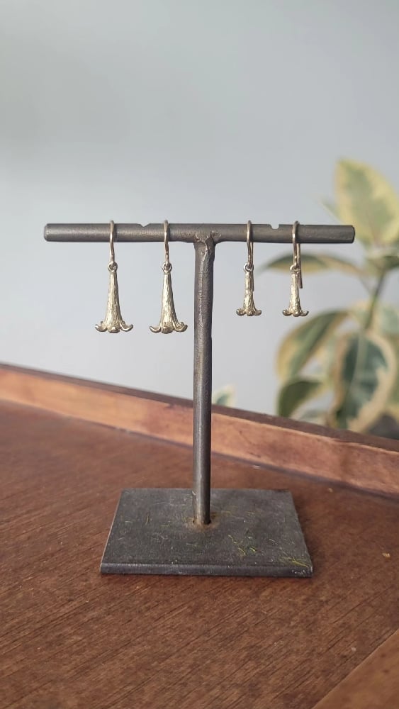 Image of Medium Brugmansia Earrings