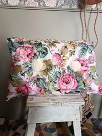 Image 5 of Coussin Rosalie 