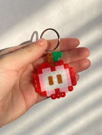 Image 1 of Apple Keyring 