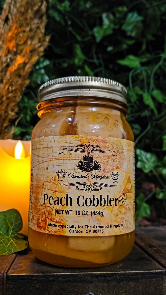 👑The Armored Kingdom Premium Peach Cobbler (16 OZ)🍑🥧