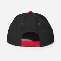 Image 23 of 88 Showtime Flatbill Snapback Hat