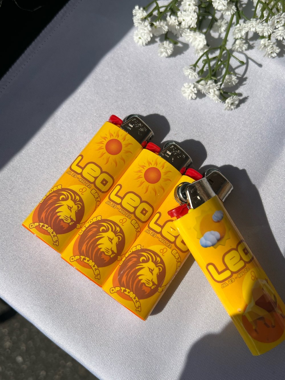 Image of Leo Lighter