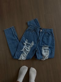 ripped baggy jeans (sz 7)
