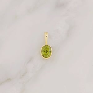 Image of Vietnam lime green Peridot oval cut 14k gold necklace