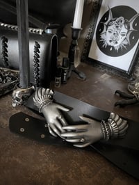 Image 4 of PRE-ORDER The Victorian Hands Belt (COWHIDE LEATHER)