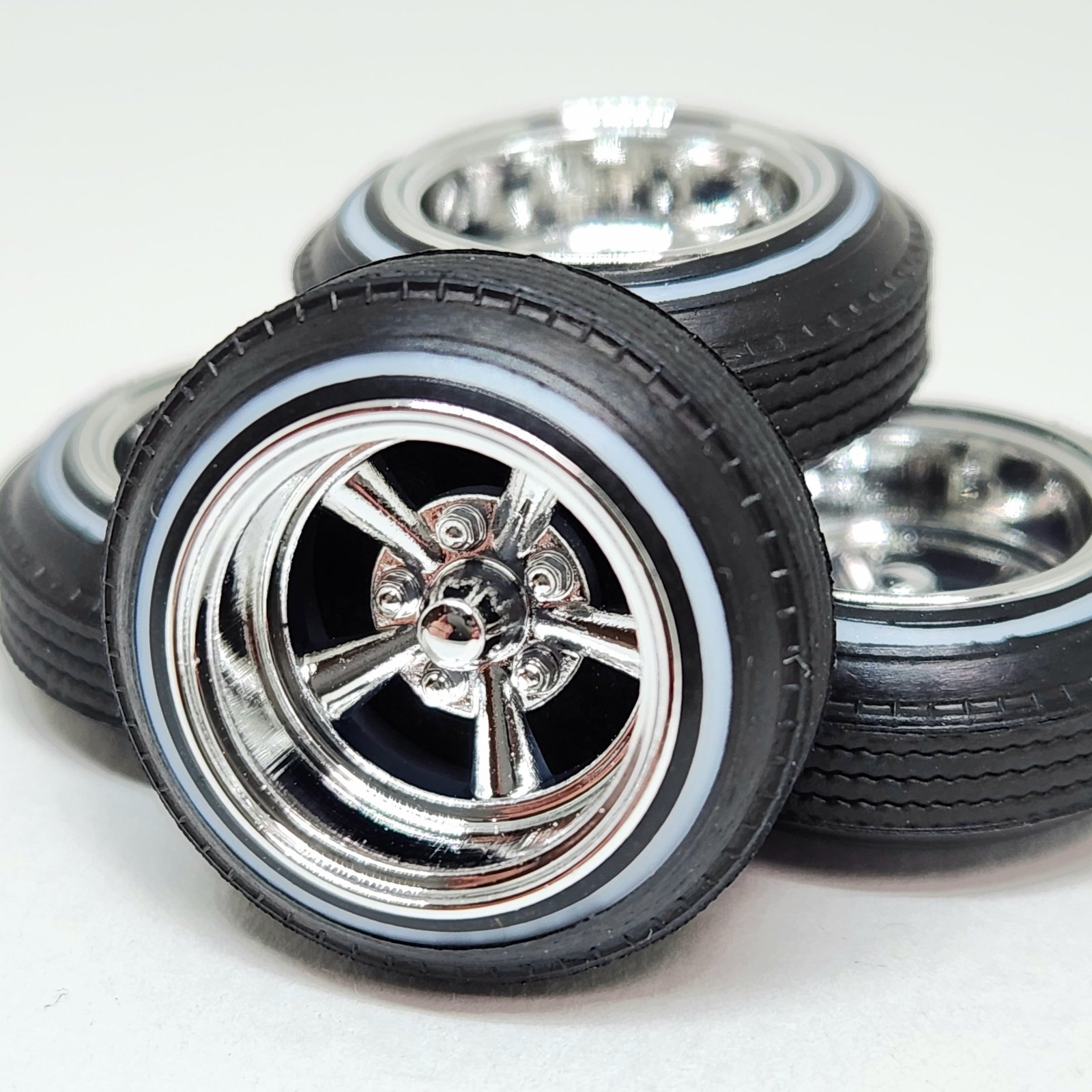 1:25 Supreme | Lowrider Model Car Parts