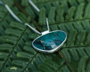 Image of Emerald Kintsugi Necklace 