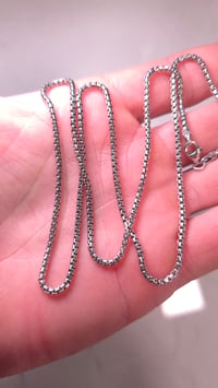 Image 3 of Rounded box chain necklace 
