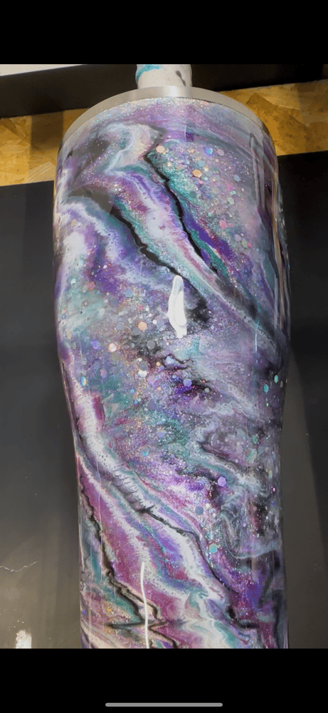 Image of 30oz modern curve teal pink