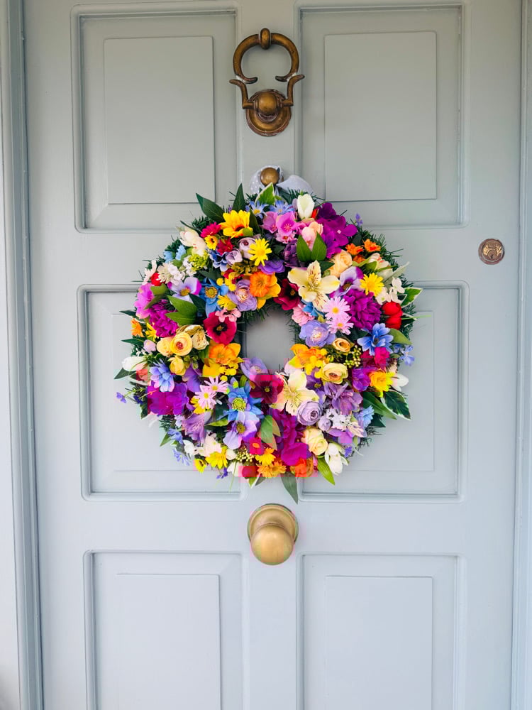 Image of 55cm  and 45cm Double Wired Spring Wreath 