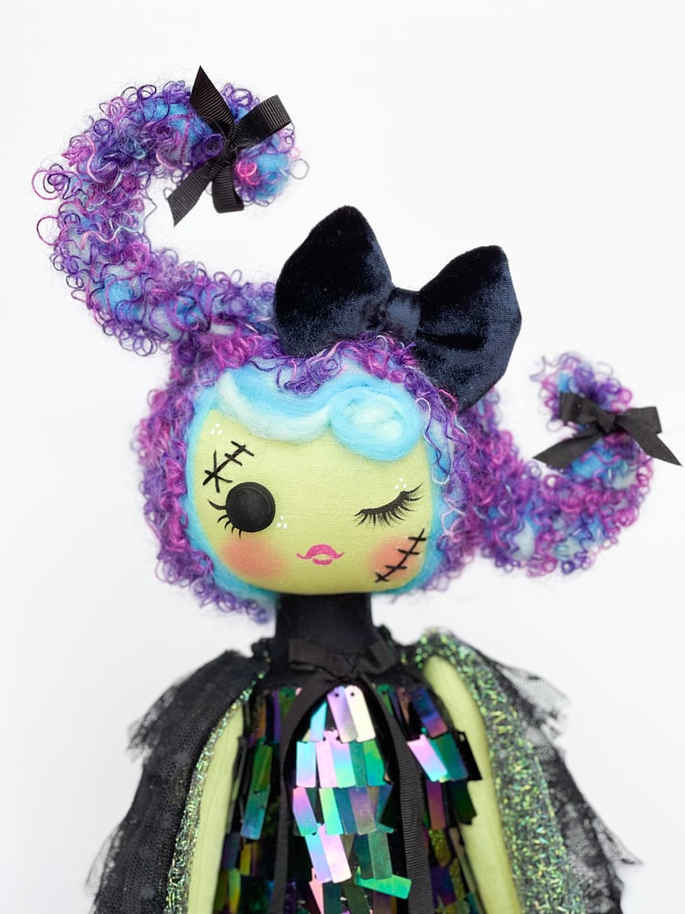 Image of Classic Art Doll Medium Beatrix