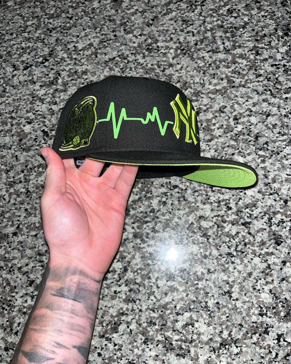 Image of NEON GREEN BRIM “HES ÄLÏVE” NY YANKEES CUSTOM FITTED