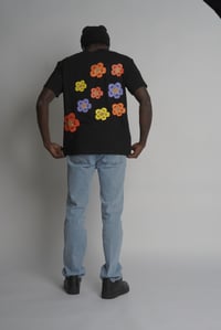 Image 2 of MATTHEW 6:28-31 (FLOWER TEE)
