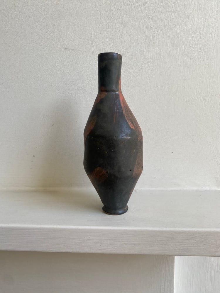 Bottle with narrow base Image 3