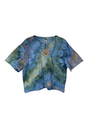 Image 5 of L Crop Tee in Forest Geode Ice Dye