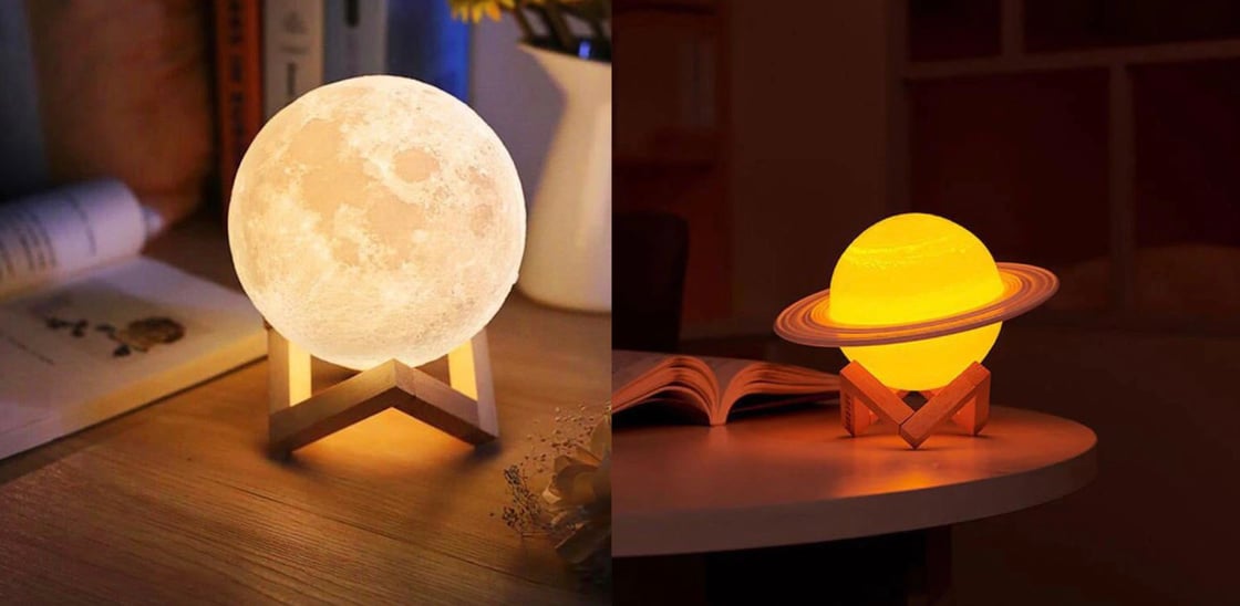 Image of Moon or Saturn Lamp