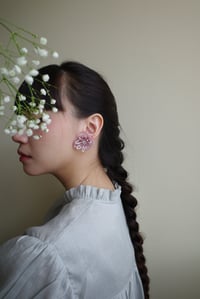 Image 4 of Petal (Blush)