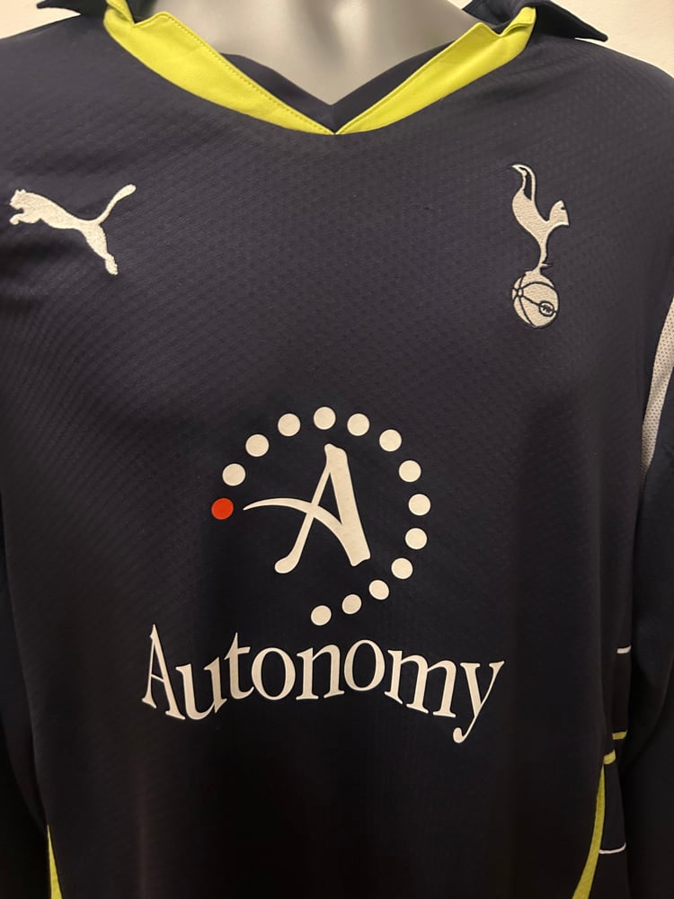Image of Tottenham Hotspur “MODRIĆ 14” 2010/11 Long Sleeve Third Shirt + patches (L)