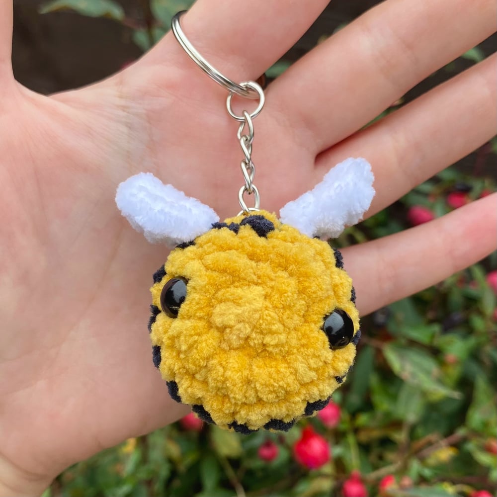 Image of Crochet Baby Bee Keyring 