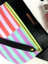 Image 7 of Striped crossbody bag 