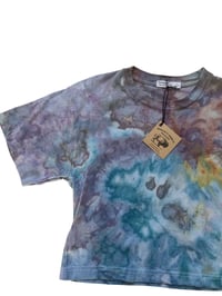 Image 3 of XS Crop Cotton Tee in Earthy Orb Ice Dye