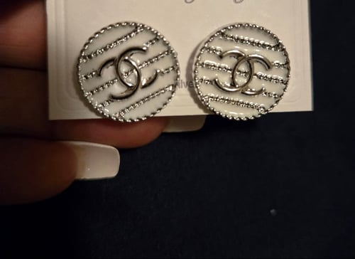 Image of Button Stripes Earrings (Silver)