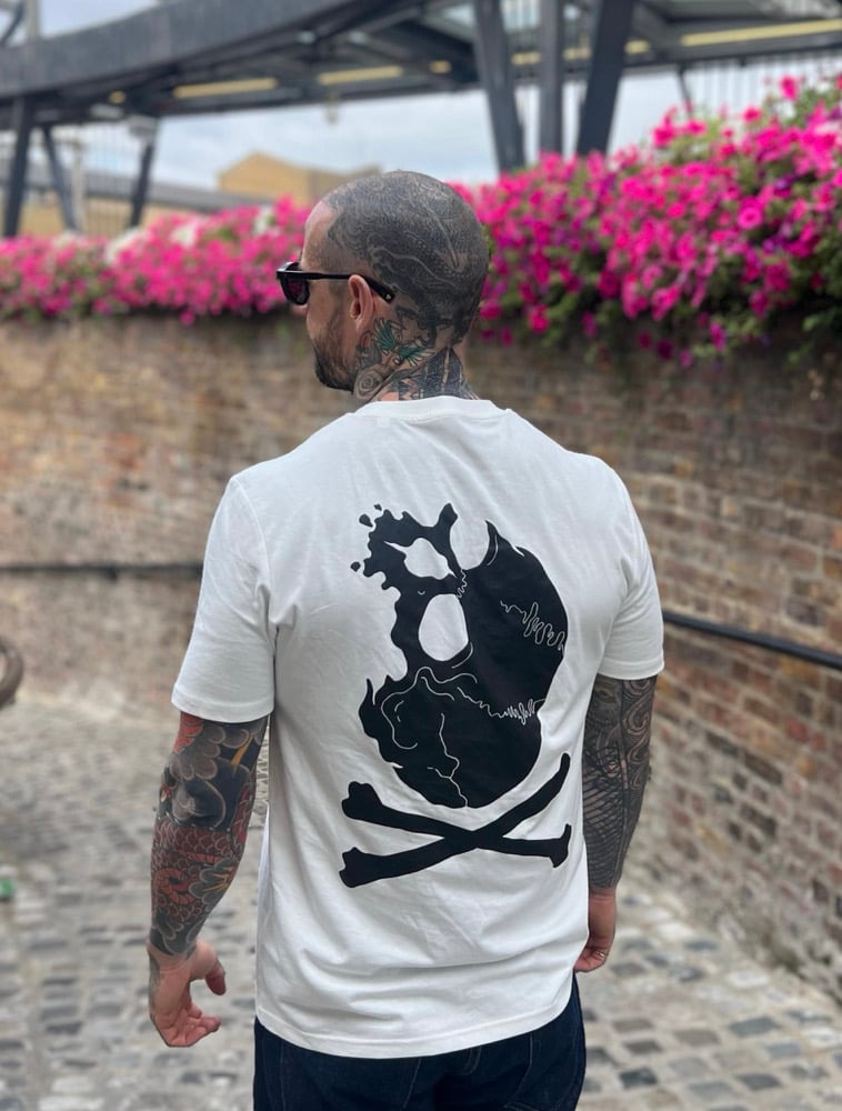 skull t-shirt white 