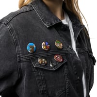 Image 2 of Set of pin buttons