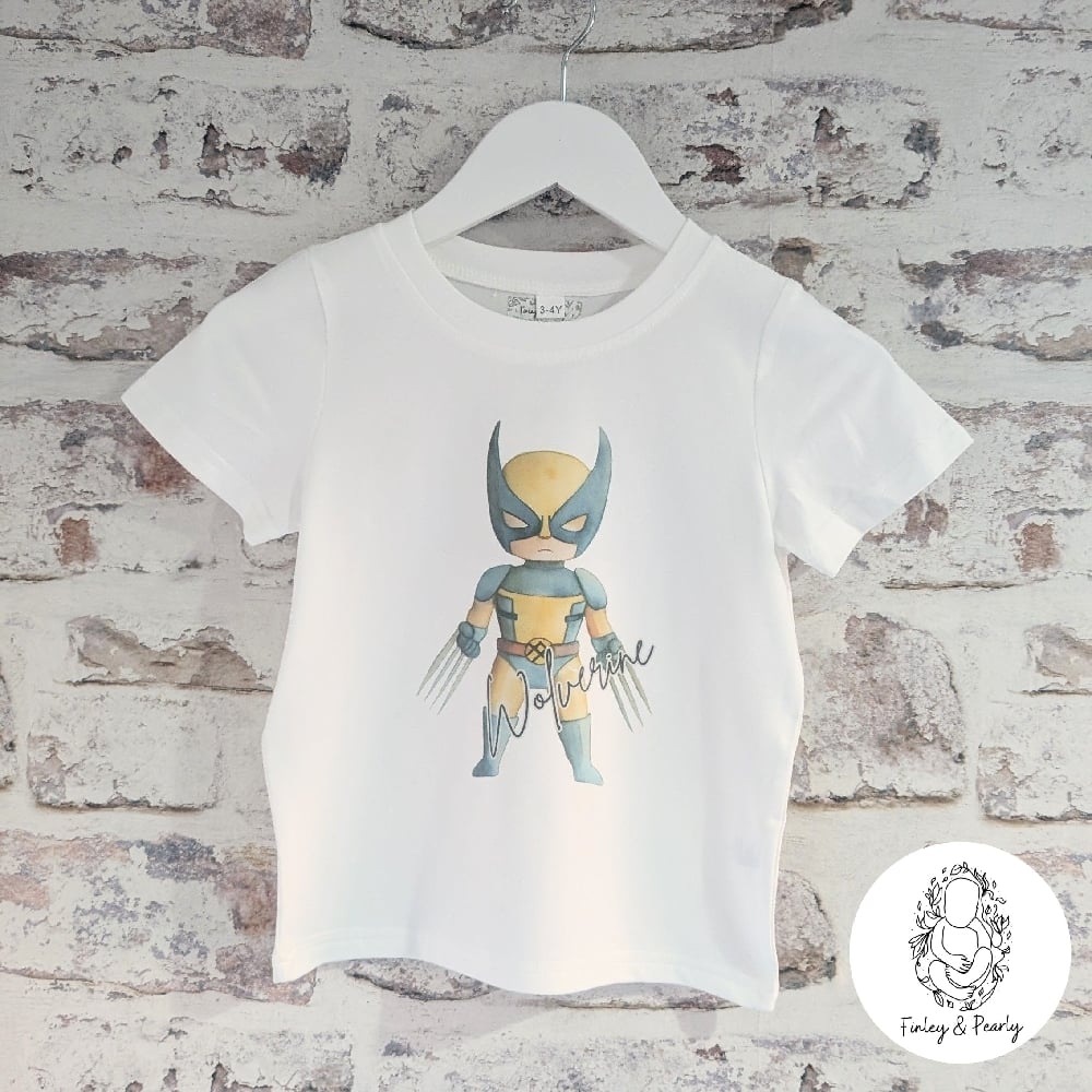 T-SHIRT: Superhero