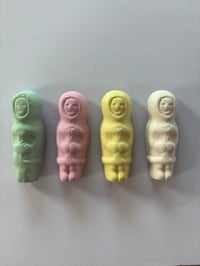 Image 2 of Set of 4 Eskimo/Explorer Magnets