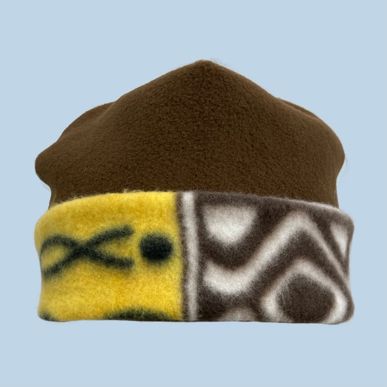 Image of BROWN CLASSIC BEANIE