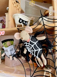 Image 2 of Mouse Spider outfit