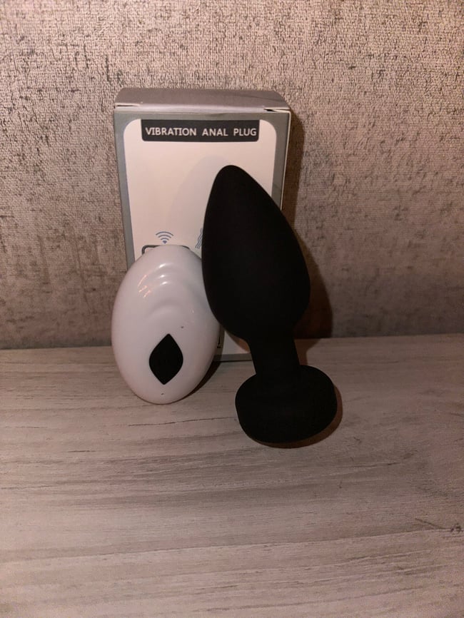  vibrating anal pleaser (remote control)