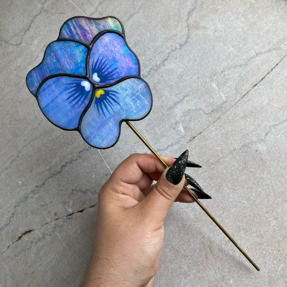 Image of Blue Pansy Stake