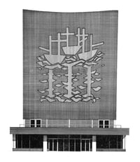 Image 1 of BHS/CoOp Building. Hull.