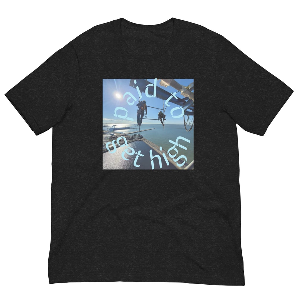 Image of SL SY PTGH HANGER / SL  T-shirt