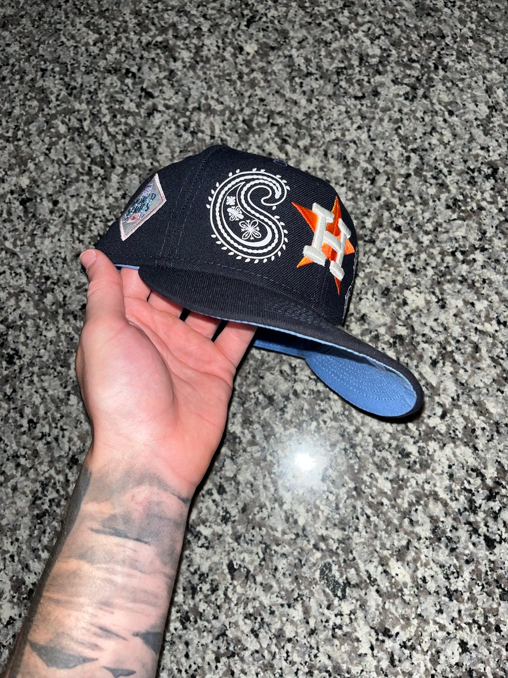 Image of BBY BLUE BRIM PAISLEY LEAF HOUSTON ASTROS CUSTOM  FITTED