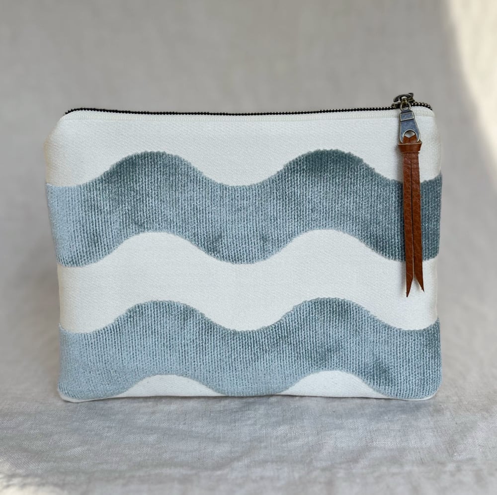 Image of Velvet Wave Clutch